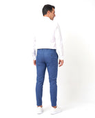 Getailleerde chino met knoopsluiting Heren
