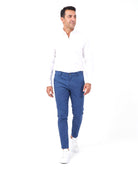 Getailleerde chino met knoopsluiting Heren